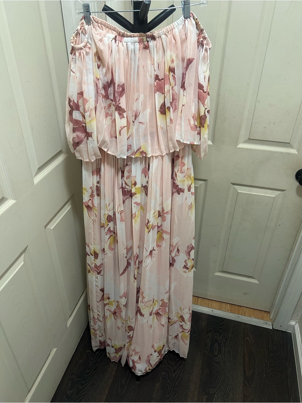 Balactic Born Pleated Floral Off Shoulder Maxi Dress - Picture 5 of 12
